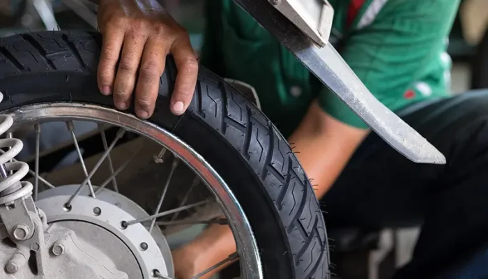 Perawatan dan Pengecekan Komponen Sepeda Motor Setelah  Touring Jarak Jauh