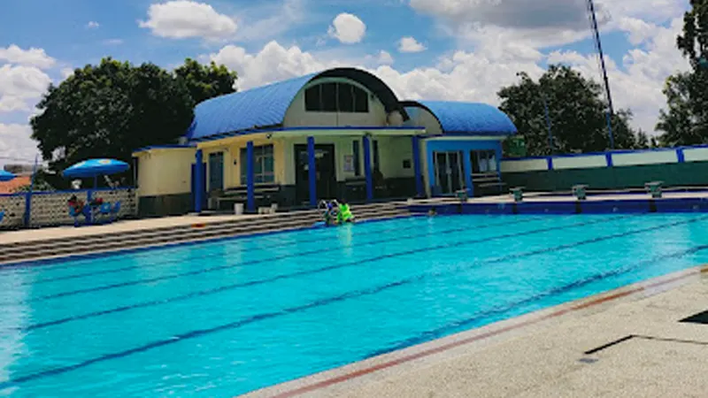 kolam renang bojana tirta